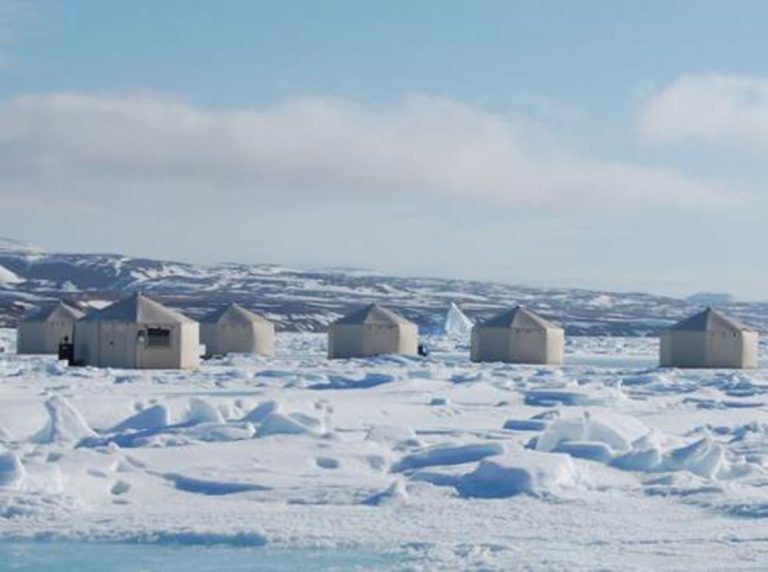 DSI-Portable-Shelters-H-Ecotourism-Exterior-Snow-01-lo
